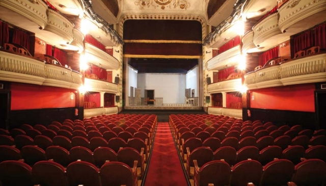 Melodías de Nueva York (Broadway Land)