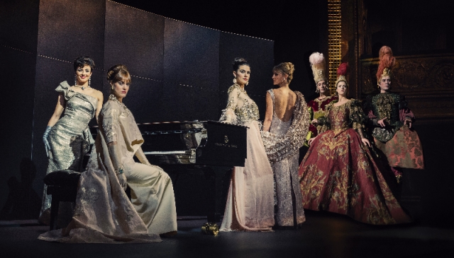 La Guerra de los Gigantes /  El Imposible Mayor en Amor, le Vence Amor   